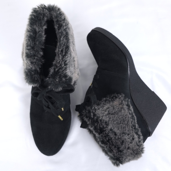 Cole Haan Coralie Black Suede Wedge waterproof Faux Fur boots 8.5B - Picture 5 of 10
